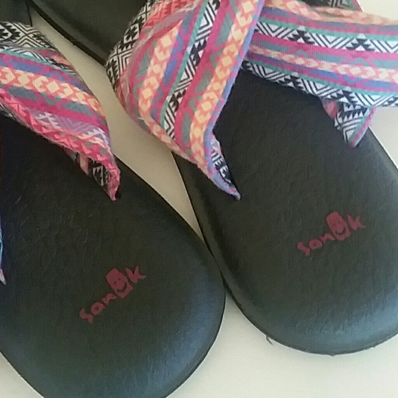 Sanuk Yoga Sandals Size 9 - Picture 3 of 5